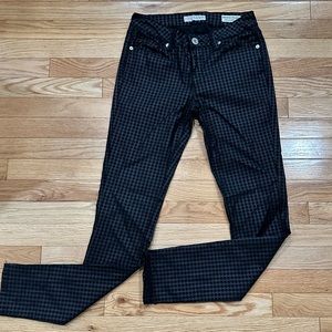 Guess, Houndstooth Black Skinny Mid rise Jeans, Size 28